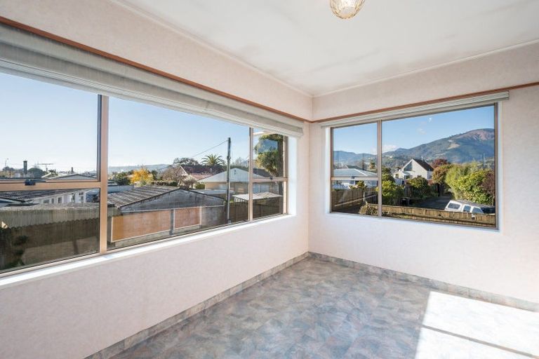 Photo of property in 2 Balmoral Place, Stoke, Nelson, 7011