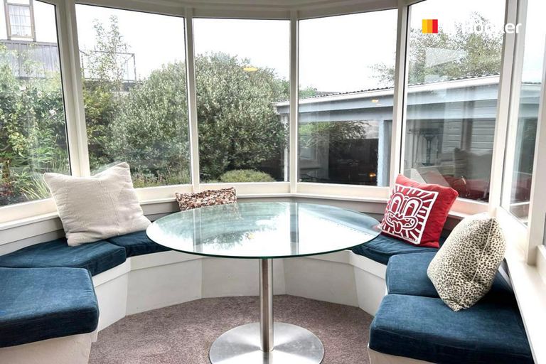 Photo of property in 64 Royal Crescent, Saint Kilda, Dunedin, 9012