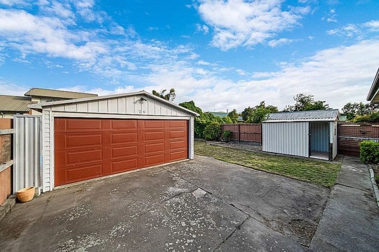 Photo of property in 18 Frensham Crescent, Woolston, Christchurch, 8062