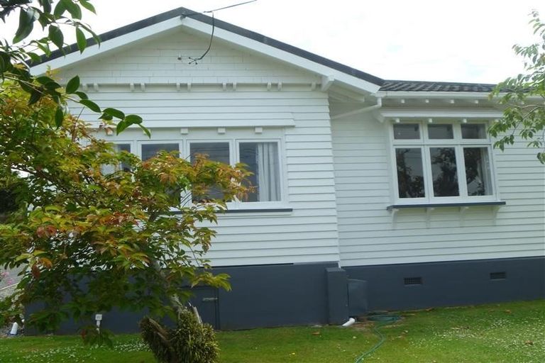 Photo of property in 70 Tukapa Street, Westown, New Plymouth, 4310