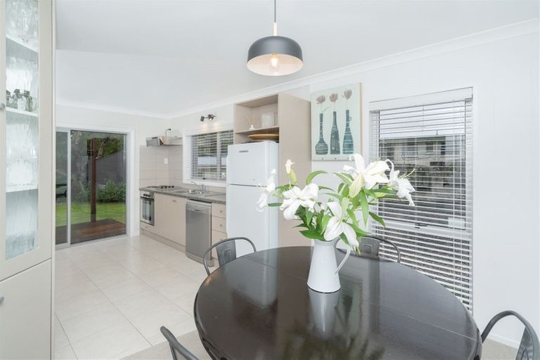 Photo of property in 24 Splitt Avenue, Glenview, Hamilton, 3206