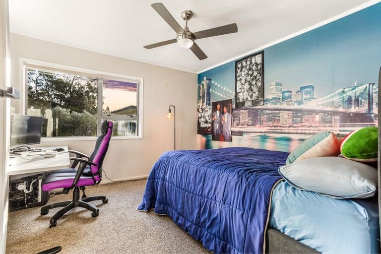 Photo of property in 31 Cambridge Road, Riverhead, 0820