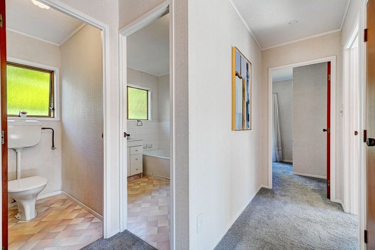 Photo of property in 18 Wisteria Way, Mairangi Bay, Auckland, 0630