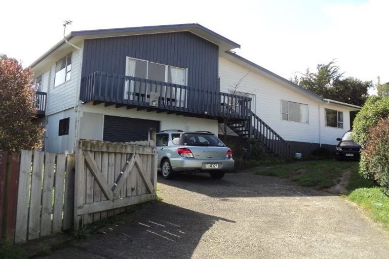 Photo of property in 32 Rothwell Street, Titahi Bay, Porirua, 5022