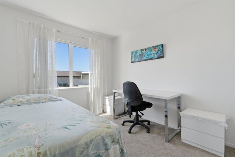 Photo of property in 11 Kamahi Crescent, Papamoa Beach, Papamoa, 3118