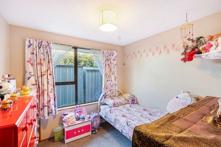 Photo of property in 2/81 Lancewood Drive, Halswell, Christchurch, 8025