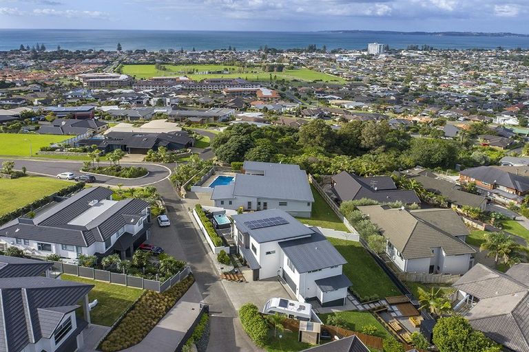 Photo of property in 36 Manhattan Rise, Orewa, 0931