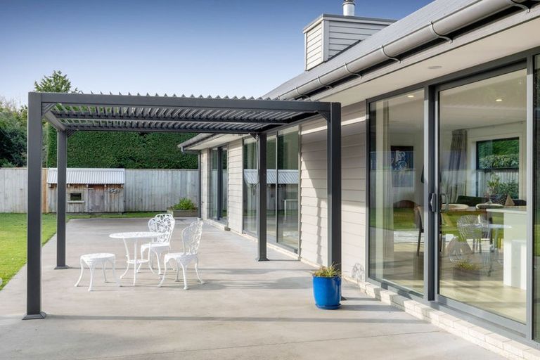 Photo of property in 12 Overton Place, Prebbleton, 7604