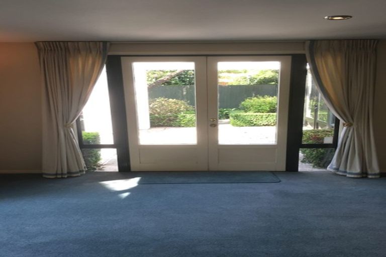 Photo of property in 4a Denley Gardens, Avonhead, Christchurch, 8042