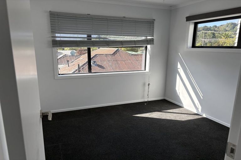 Photo of property in 7/64 Glen Road, Stokes Valley, Lower Hutt, 5019