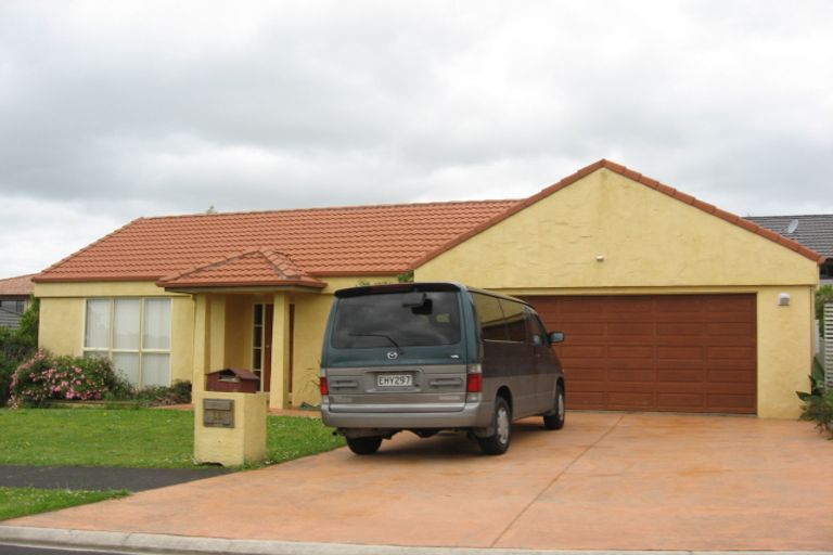 Photo of property in 18 Premila Drive, Pukekohe, 2120
