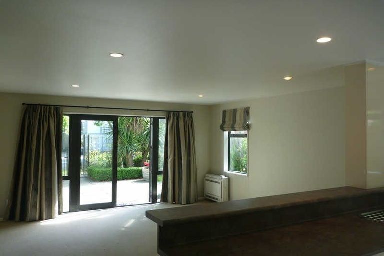 Photo of property in 186a Chester Street East, Christchurch Central, Christchurch, 8011