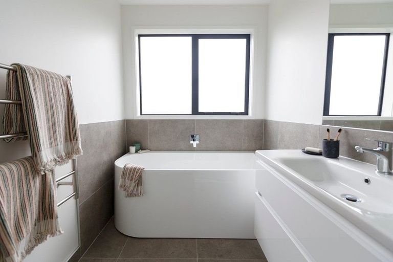 Photo of property in 35 Te Otinga Place, Pyes Pa, Tauranga, 3112