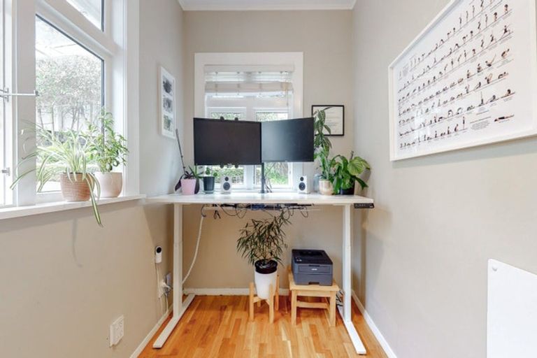 Photo of property in 82 Campbell Street, Karori, Wellington, 6012