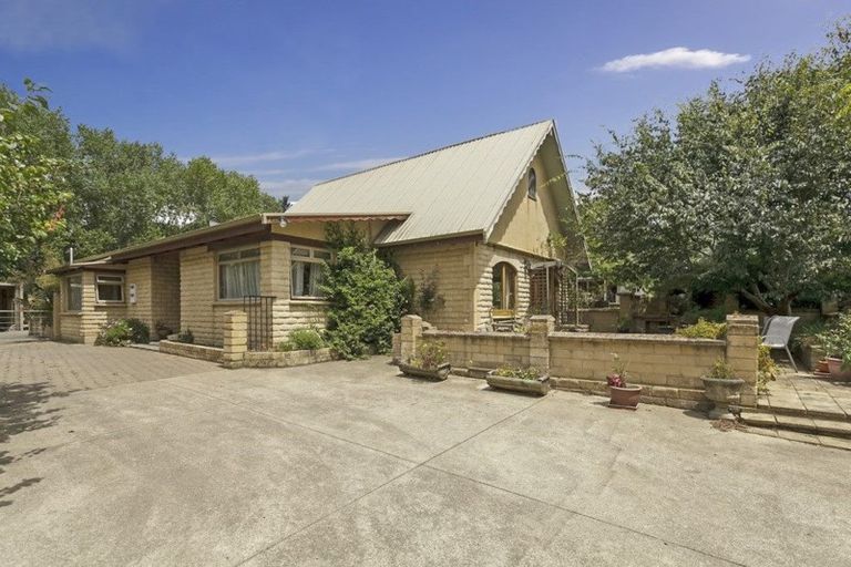 Photo of property in 280 Inland Road, Helensville, 0875