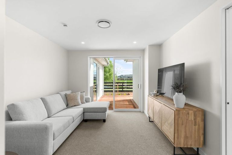 Photo of property in 3 Waianiwa Place, Burwood, 8083