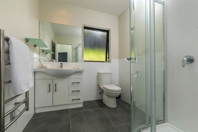 Photo of property in 203e Don Buck Road, Massey, Auckland, 0614