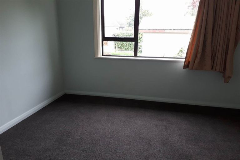 Photo of property in 5 Piko Crescent, Riccarton, Christchurch, 8041