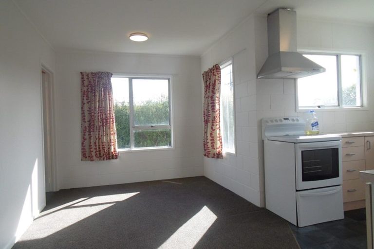 Photo of property in 2/1 Raeben Avenue, Hillcrest, Auckland, 0627