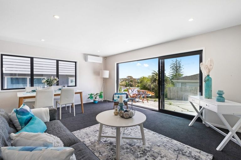 Photo of property in 40a Leo Street, Glen Eden, Auckland, 0602