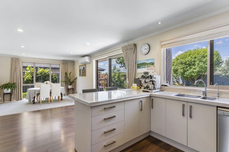 Photo of property in 12 Silkwood Crescent, Karaka, Papakura, 2113