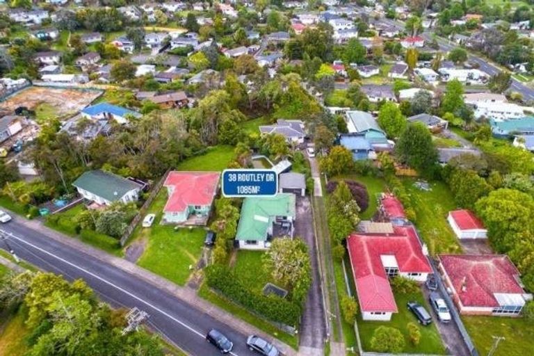 Photo of property in 38 Routley Drive, Glen Eden, Auckland, 0602