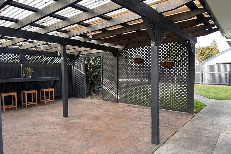 Photo of property in 1 Perry Crescent, Greenmeadows, Napier, 4112