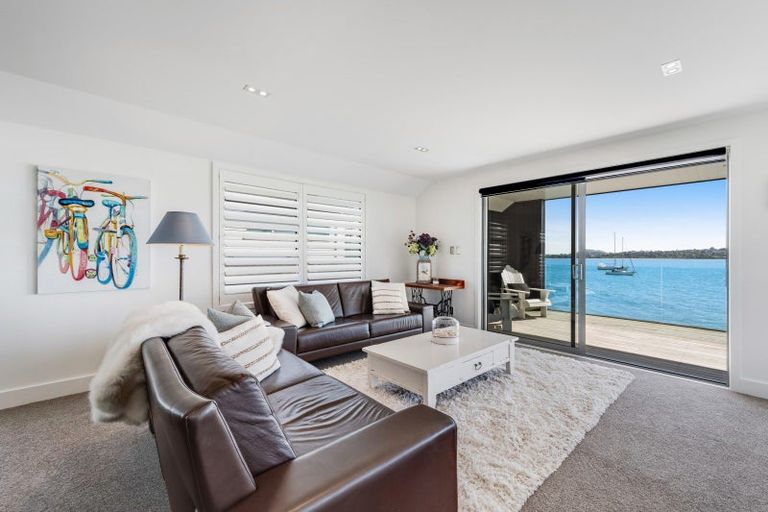 Photo of property in 8a The Parade, Bucklands Beach, Auckland, 2012