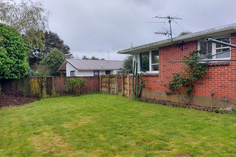 Photo of property in 2/16a Liverpool Street, Trentham, Upper Hutt, 5018