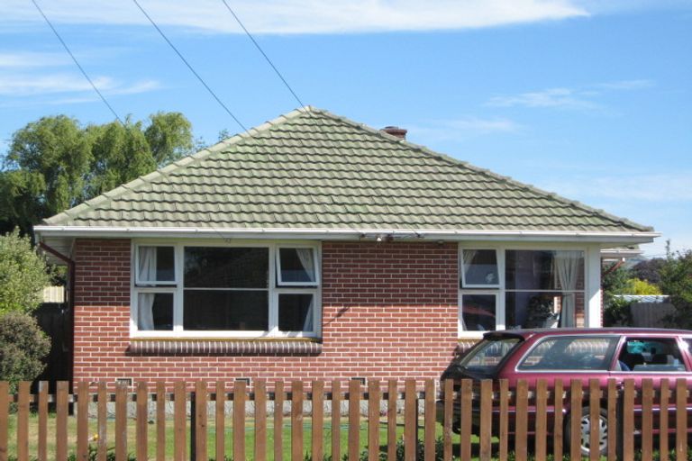 Photo of property in 85 Vancouver Crescent, Wainoni, Christchurch, 8061