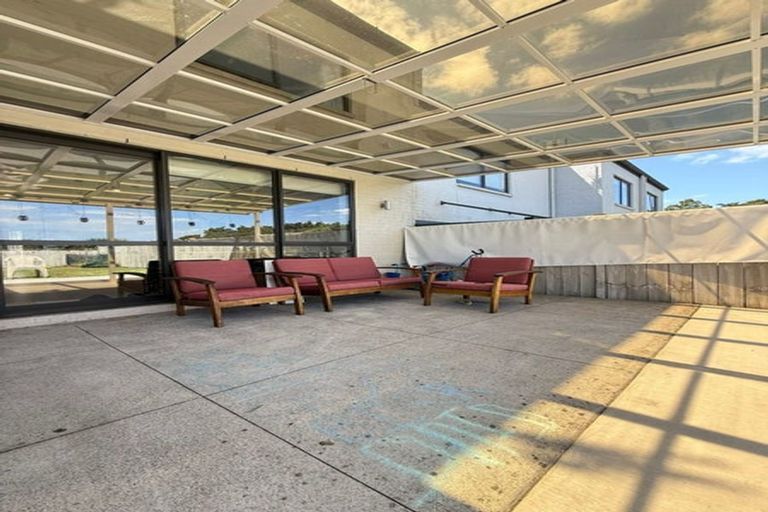 Photo of property in 90 Matairangi Avenue, Totara Heights, Auckland, 2105