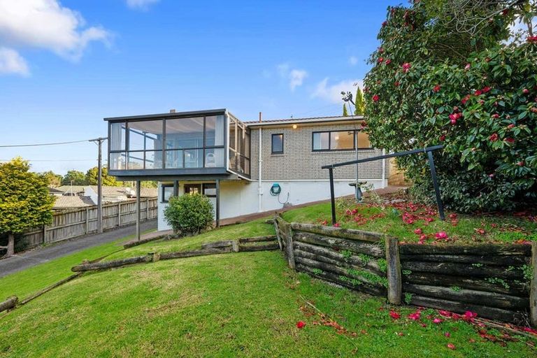 Photo of property in 2/3 Hall Road, Glenfield, Auckland, 0629
