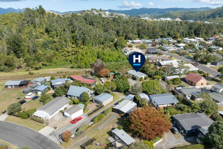 Photo of property in 112 Mckellar Place, Whangamata, 3620