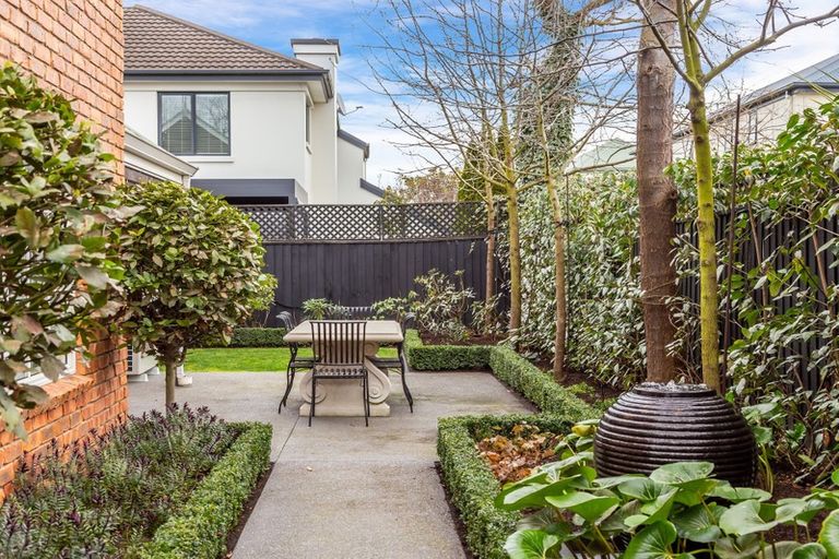 Photo of property in 3/61 Hawkesbury Avenue, St Albans, Christchurch, 8014