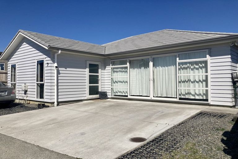 Photo of property in 7 Sauterne Road, Kumeu, 0810