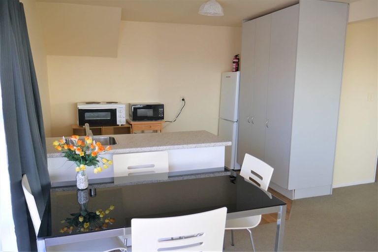 Photo of property in 16 Orewa Heights Crescent, Orewa, 0931