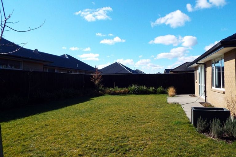 Photo of property in 6 Lloyds Close, Rolleston, 7614