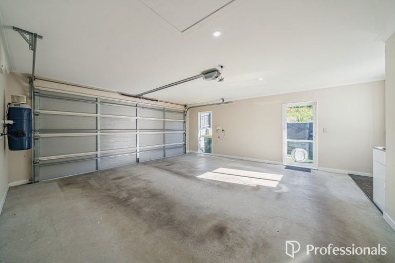 Photo of property in 17 Lindis Lane, Kelson, Lower Hutt, 5010