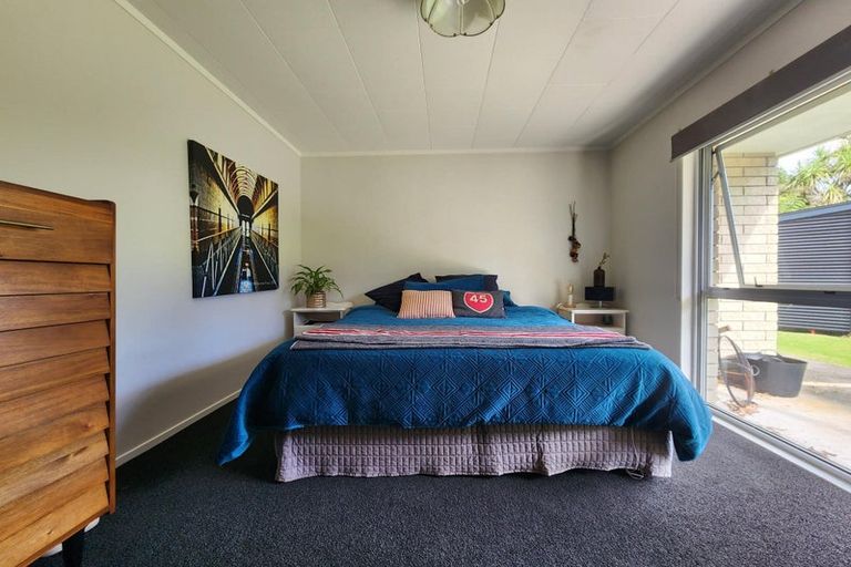 Photo of property in 1138 South Road, Oakura, 4314