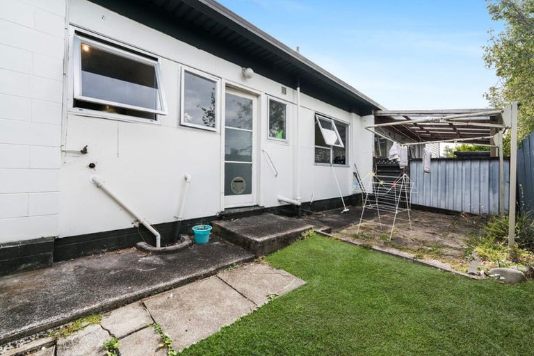 Photo of property in 87 Nikau Street, New Lynn, Auckland, 0600