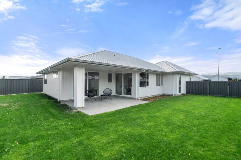Photo of property in 23 Hereford Drive, Carterton, 5713
