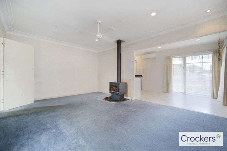 Photo of property in 3 Clayton Road, Manurewa, Auckland, 2102