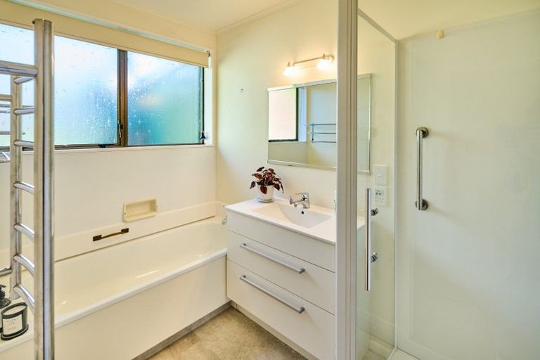 Photo of property in 4b Blundell Way, Heretaunga, Upper Hutt, 5018