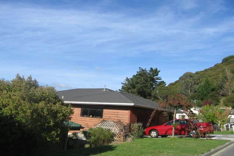 Photo of property in 9 Ration Lane, Whitby, Porirua, 5024