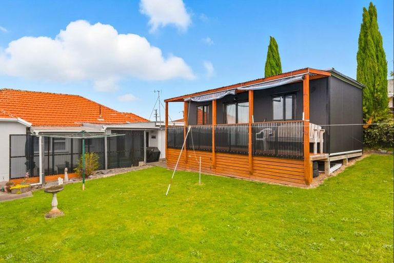 Photo of property in 127 Winchester Street, Levin, 5510