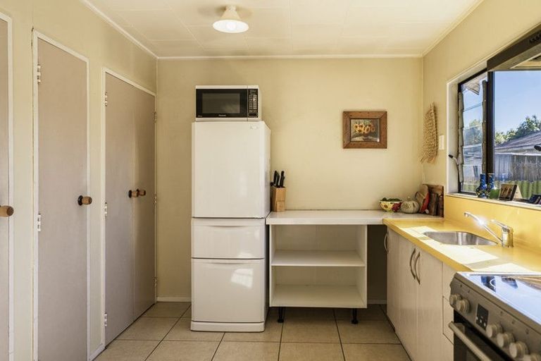 Photo of property in 100 Sylvan Road, Parkvale, Hastings, 4122