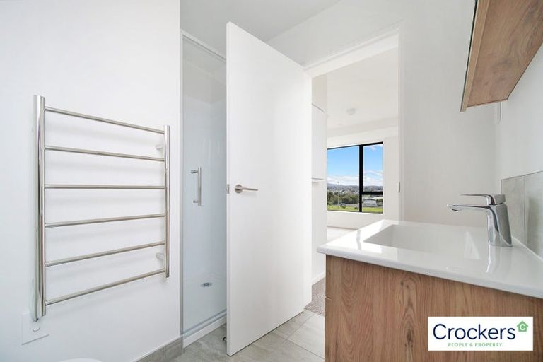 Photo of property in 6/8 Treasure Lane, Te Atatu South, Auckland, 0610