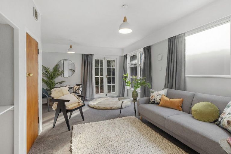 Photo of property in 8 Friend Street, Karori, Wellington, 6012