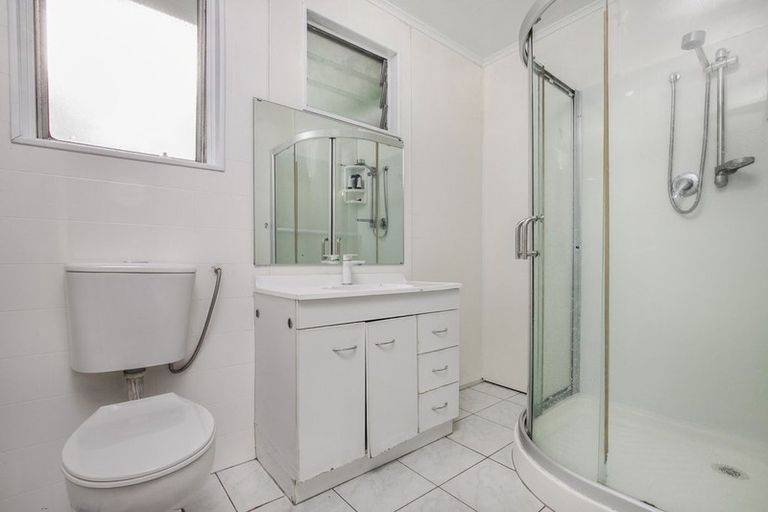 Photo of property in 541 Massey Road, Mangere, Auckland, 2022