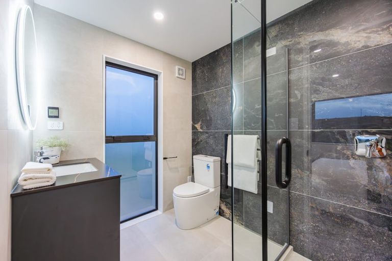 Photo of property in 7 Pakirikiri Street, Long Bay, 0630